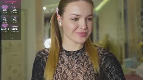 Angelina online show from December 23, 2025, 2:09 am