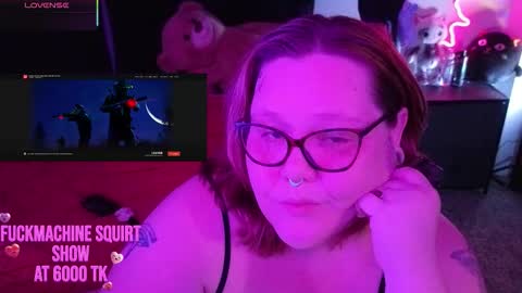 Snapshot of peachynessa chatting on March 18, 2026, 9:23 am Peachy Nessa online show from March 18, 2026, 9:23 am