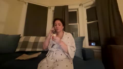 Snapshot of peachyxobsession chatting on April 29, 2026, 4:05 am PeachyObsession online show from April 29, 2026, 4:05 am