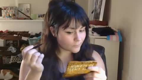 Snapshot of peakobunny chatting on December 21, 2025, 9:00 pm peakobunny online show from December 21, 2025, 9:00 pm