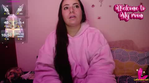 Snapshot of pearl_3 chatting on December 19, 2025, 4:19 am Pearl online show from December 19, 2025, 4:19 am