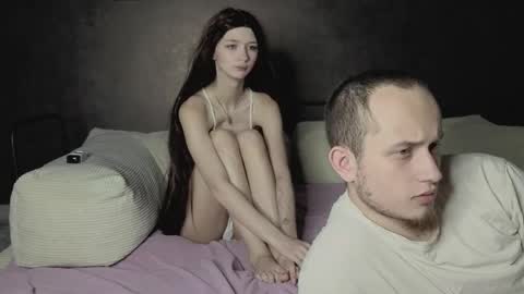 Rina and Max online show from May 26, 2026, 9:05 am
