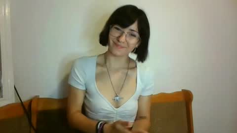 Snapshot of pearlgirl2006 chatting on July 19, 2026, 6:44 pm pearlgirl2006 online show from July 19, 2026, 6:44 pm