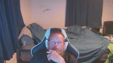 pecker40 online show from February 6, 2025, 2:00 am