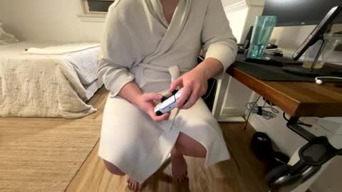 peepmyporksword online show from December 20, 2024, 4:20 am