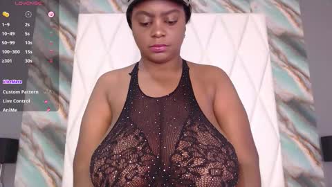 Snapshot of penelopeboobs_ chatting on October 15, 2025, 6:52 pm online show from October 15, 2025, 6:52 pm