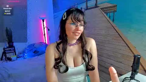 pepina_hot online show from November 14, 2025, 11:09 am