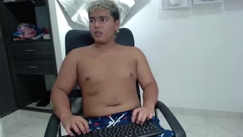 Snapshot of percibal_junior1 chatting on January 28, 2025, 2:21 am percibal_junior1 online show from January 28, 2025, 2:21 am