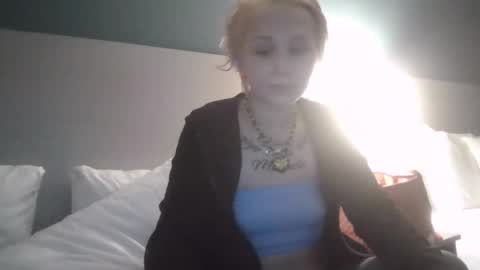 Snapshot of perfectly222peachy chatting on December 21, 2025, 5:36 am perfectly222peachy online show from December 21, 2025, 5:36 am