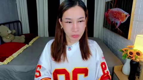 Chloe online show from October 25, 2025, 12:45 pm