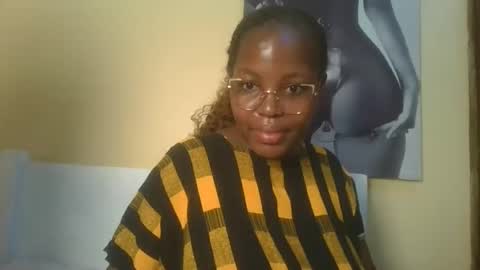 Snapshot of periwinkle20 chatting on November 17, 2025, 6:57 pm Taurus online show from November 17, 2025, 6:57 pm