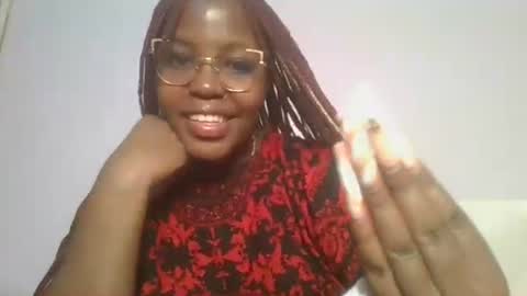 Snapshot of periwinkle20 chatting on December 19, 2025, 9:44 pm Taurus online show from December 19, 2025, 9:44 pm