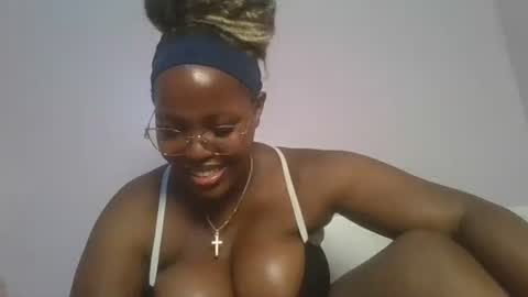 Snapshot of periwinkle20 chatting on January 11, 2026, 4:23 pm Taurus online show from January 11, 2026, 4:23 pm