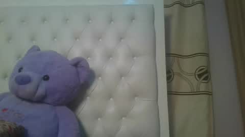 Snapshot of periwinkle20 chatting on April 12, 2026, 4:45 pm Taurus online show from April 12, 2026, 4:45 pm