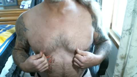 Snapshot of perkymalenipples chatting on December 2, 2024, 8:55 pm perkymalenipples online show from December 2, 2024, 8:55 pm