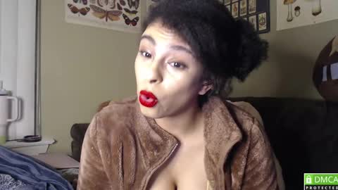 Snapshot of persephonesnymph chatting on February 21, 2025, 7:23 am Persephone online show from February 21, 2025, 7:23 am