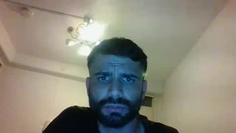 persianprince_13 online show from April 3, 2026, 5:16 am