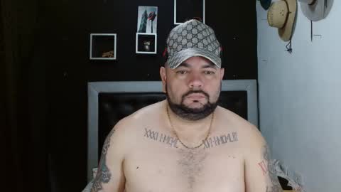 Snapshot of perverseveteranmanxxx chatting on February 18, 2025, 12:49 pm Carlos online show from February 18, 2025, 12:49 pm