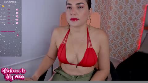 Snapshot of pervert_milf2023 chatting on February 13, 2025, 7:31 pm Isabella online show from February 13, 2025, 7:31 pm