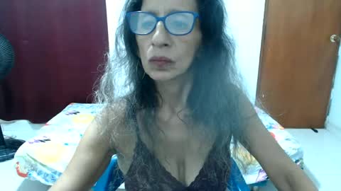 Snapshot of pervert_milf4uu_4 chatting on June 24, 2026, 4:11 am luz online show from June 24, 2026, 4:11 am