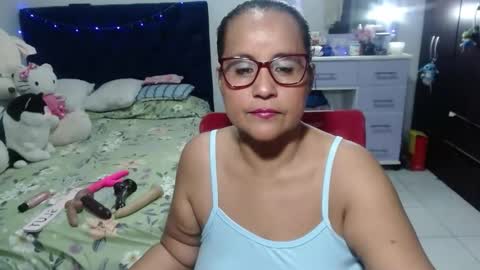 Snapshot of pervert_mommy_x chatting on March 13, 2026, 9:38 am SAMY online show from March 13, 2026, 9:38 am