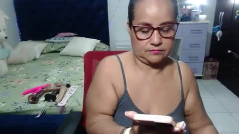 Snapshot of pervert_mommy_x chatting on March 16, 2026, 11:14 am SAMY online show from March 16, 2026, 11:14 am