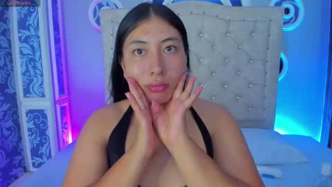 Lily online show from April 19, 2026, 3:28 am