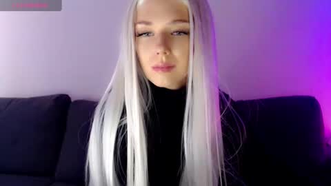 Snapshot of pervyblonde chatting on February 12, 2025, 12:55 pm Isabella online show from February 12, 2025, 12:55 pm