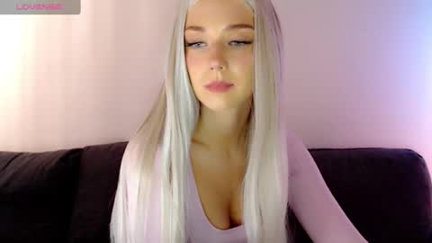 Snapshot of pervyblonde chatting on March 9, 2025, 9:24 am Isabella online show from March 9, 2025, 9:24 am