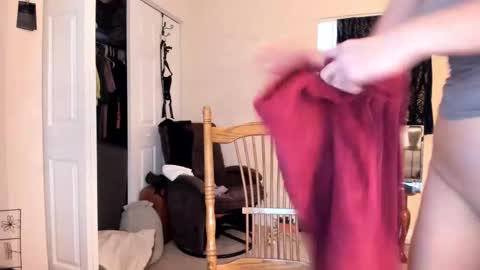 Snapshot of pessimistically_optimistic chatting on January 19, 2025, 12:50 pm Kelly online show from January 19, 2025, 12:50 pm