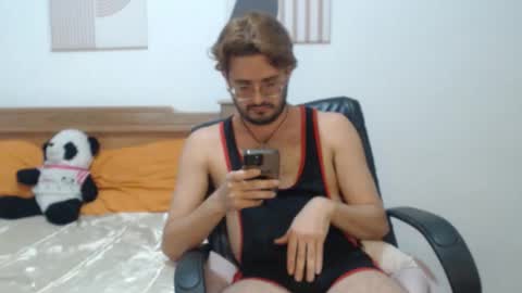 FELIPE online show from November 3, 2025, 10:53 pm