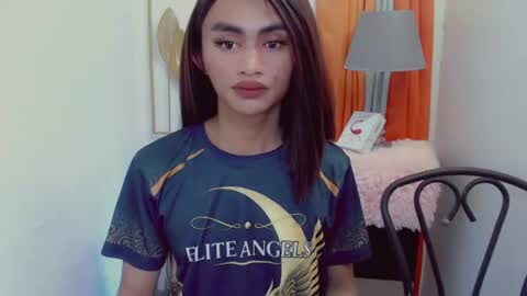 petite_barbie88 online show from June 17, 2026, 1:41 am