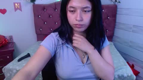 petite online show from November 24, 2025, 10:37 am