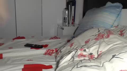 petite_danielle online show from June 27, 2026, 12:33 pm