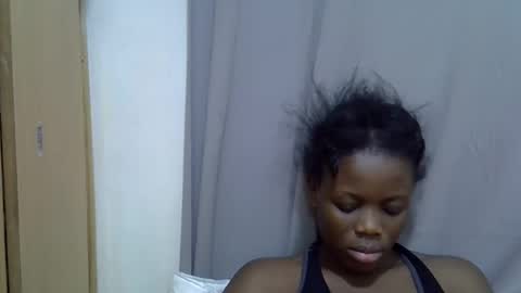 Snapshot of petite_melan chatting on October 1, 2025, 7:14 am petite_melan online show from October 1, 2025, 7:14 am