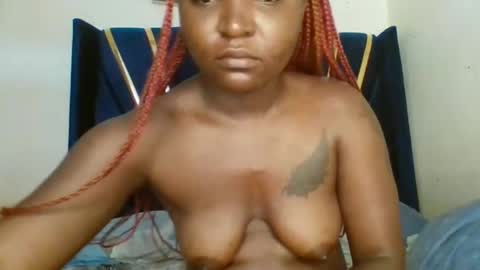 petite_shan online show from March 27, 2026, 5:57 am