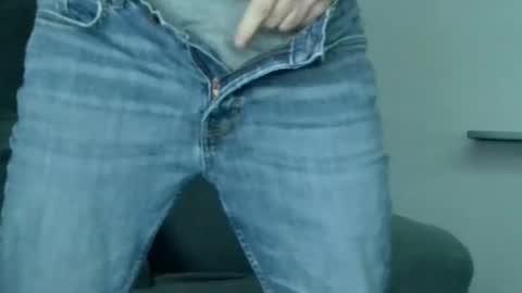 petitebite4pouce online show from December 1, 2025, 11:10 pm