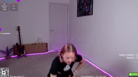 PiperAvery online show from January 23, 2025, 12:35 am