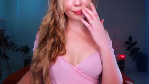 Snapshot of petitefleurx chatting on January 3, 2025, 6:33 am petitefleurx online show from January 3, 2025, 6:33 am