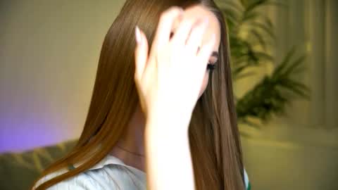 Petitegonwiild online show from February 26, 2026, 10:31 pm