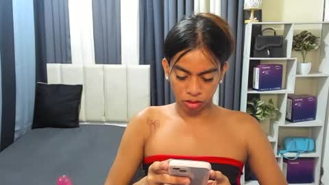 petitehorsycock online show from June 14, 2026, 6:04 am