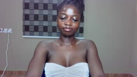 Snapshot of petitexxebony chatting on June 30, 2026, 7:37 pm petitexxebony online show from June 30, 2026, 7:37 pm