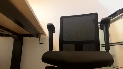 Snapshot of pg_raw chatting on December 10, 2024, 9:33 am Dilf online show from December 10, 2024, 9:33 am