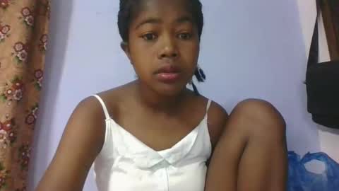 phania185885 online show from April 9, 2026, 3:39 am