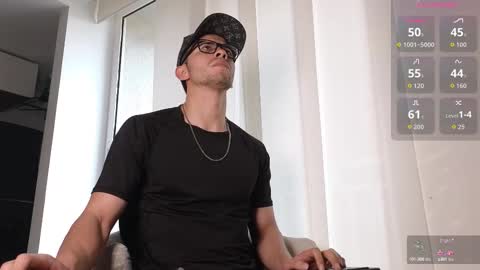 phantom_bigger1 online show from September 13, 2025, 1:44 pm