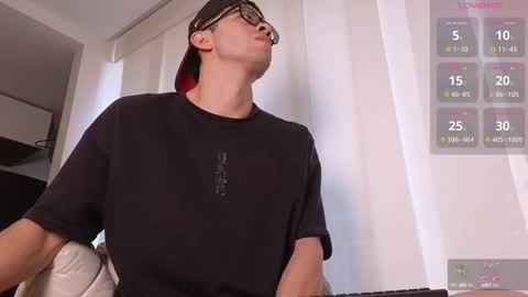 phantom_bigger1 online show from September 21, 2025, 1:02 pm