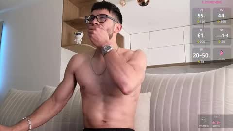 phantom_bigger1 online show from November 20, 2025, 2:17 pm