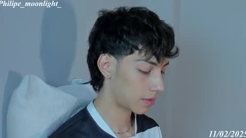 Phil.   INDEPENDENT MODEL online show from February 12, 2025, 12:16 am