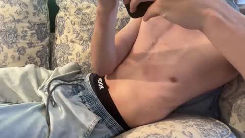 Snapshot of philipperyan18 chatting on September 19, 2025, 5:02 pm Pitaylol online show from September 19, 2025, 5:02 pm