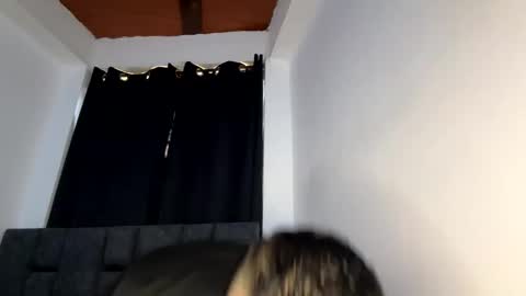 Snapshot of phillip_brownn chatting on October 19, 2025, 2:07 pm PHILLIP online show from October 19, 2025, 2:07 pm